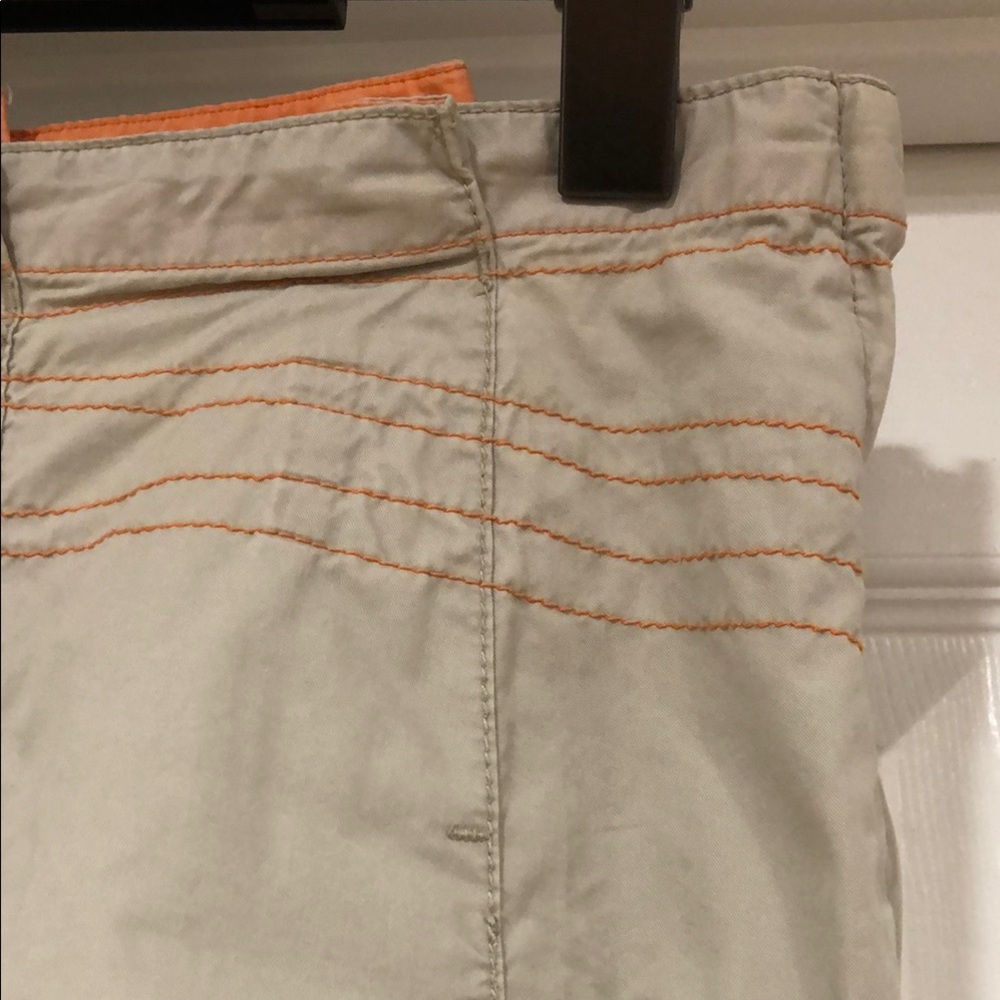 Unique Esprit Pleated Skirt - Picture 4 of 14